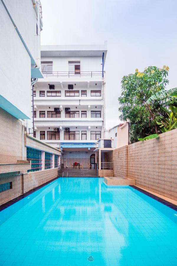Ceylon City Hotel, Mt Lavinia مافونت لافينيا المظهر الخارجي الصورة